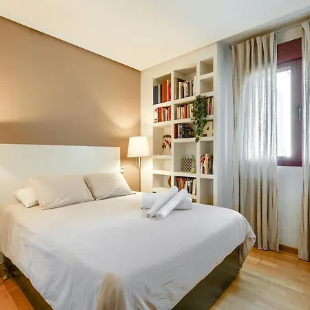 Apartamento En Chamberi Con Piscina - Lovely Apartment In The City Center With Swimming Pool Madrid Esterno foto